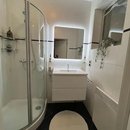 C Apartment